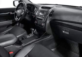 Подержанный автомобиль Kia Sorento 2019 года (13 фото)