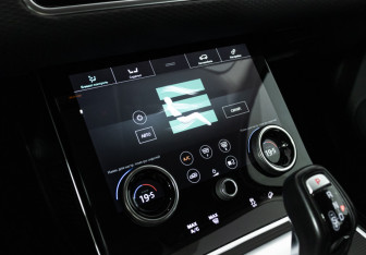 Подержанный автомобиль Land Rover Range Rover Evoque 2019 года (21 фото)