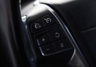 Подержанный автомобиль Volvo S60 2014 года (19 фото)