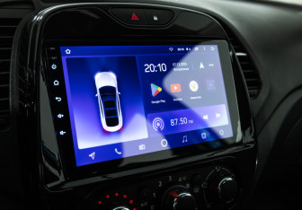 Подержанный автомобиль Renault Kaptur 2017 года (16 фото)