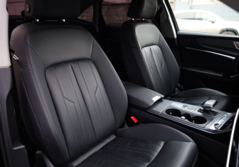 Подержанный автомобиль Audi A6 Sedan 2020 года (21 фото)