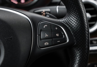 Подержанный автомобиль Mercedes-Benz GLC Coupe 2016 года (17 фото)