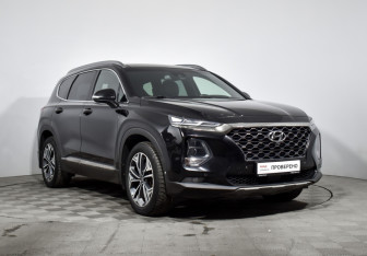 Подержанный автомобиль Hyundai Santa Fe 2019 года (3 фото)