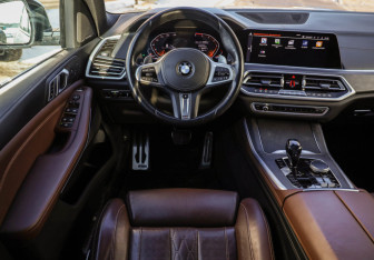 Подержанный автомобиль BMW X5 2020 года (13 фото)