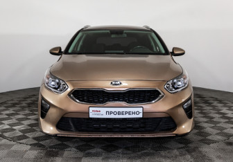 Подержанный автомобиль Kia Ceed Wagon 2021 года (2 фото)