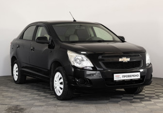 Подержанный автомобиль Chevrolet Cobalt Sedan 2014 года (3 фото)
