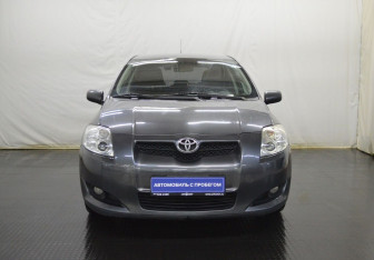 Подержанный автомобиль Toyota Auris Hatchback 2008 года (2 фото)