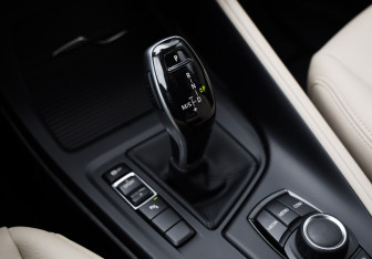 Подержанный автомобиль BMW X1 2021 года (18 фото)