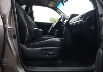 Подержанный автомобиль Toyota Land Cruiser Prado 2020 года (24 фото)