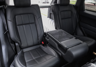 Подержанный автомобиль Land Rover Range Rover Sport 2019 года (33 фото)