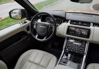 Подержанный автомобиль Land Rover Range Rover Sport 2018 года (13 фото)