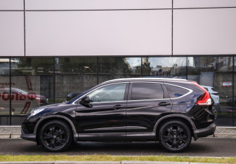 Подержанный автомобиль Honda CR-V 2013 года (9 фото)