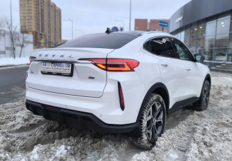 Подержанный автомобиль Haval F7x 2022 года (4 фото)