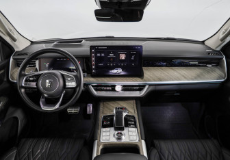 Подержанный автомобиль Tank 500 2023 года (10 фото)