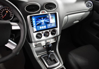 Подержанный автомобиль Ford Focus Hatchback 2010 года (19 фото)