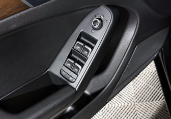 Подержанный автомобиль Audi A5 Liftback 2016 года (10 фото)