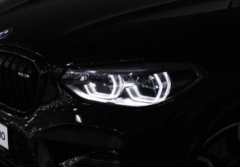 Подержанный автомобиль BMW X4 M 2019 года (33 фото)