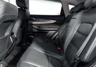 Подержанный автомобиль Exeed LX 2023 года (13 фото)