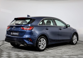 Подержанный автомобиль Kia Ceed Hatchback 2019 года (7 фото)