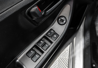 Подержанный автомобиль Kia Picanto 2013 года (10 фото)
