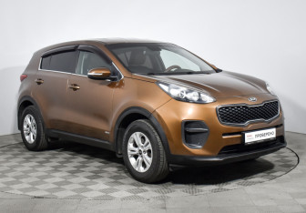 Подержанный автомобиль Kia Sportage 2017 года (3 фото)