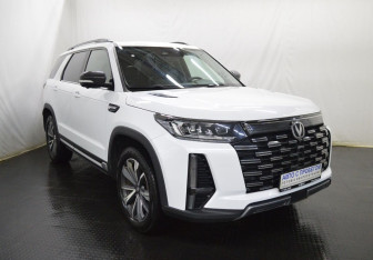 Подержанный автомобиль Changan CS95 2023 года (3 фото)