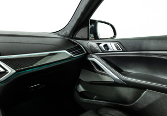 Подержанный автомобиль BMW X6 2020 года (19 фото)