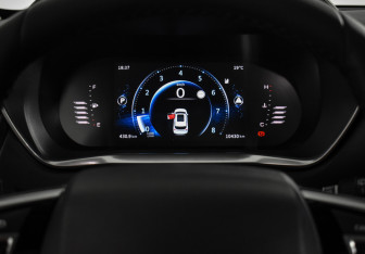 Подержанный автомобиль Forthing T5 2024 года (20 фото)