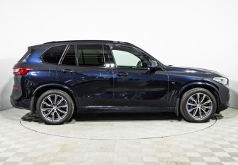Подержанный автомобиль BMW X5 2020 года (4 фото)