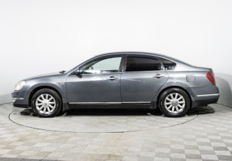 Подержанный автомобиль Nissan Teana 2007 года (8 фото)
