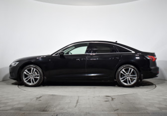 Подержанный автомобиль Audi A6 Sedan 2020 года (8 фото)