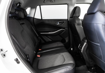 Подержанный автомобиль Москвич 3 2024 года (23 фото)