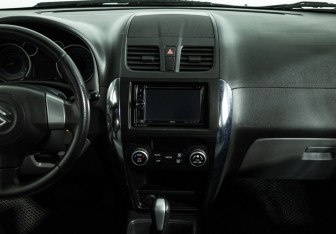 Подержанный автомобиль Suzuki SX4 Hatchback 2013 года (14 фото)