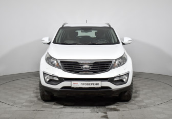 Подержанный автомобиль Kia Sportage 2011 года (2 фото)