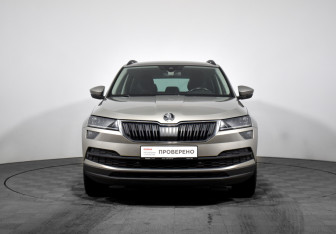 Подержанный автомобиль Skoda Karoq 2020 года (2 фото)