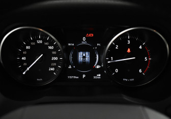 Подержанный автомобиль Land Rover Range Rover Evoque 2017 года (21 фото)