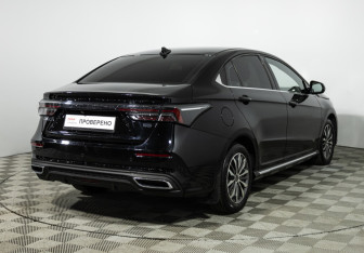 Подержанный автомобиль Omoda S5 2023 года (5 фото)