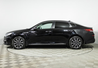 Подержанный автомобиль Kia Optima Sedan 2019 года (8 фото)