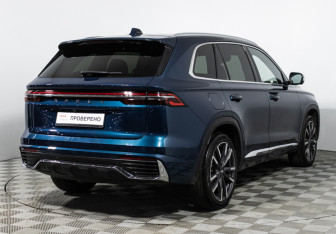 Подержанный автомобиль Geely Monjaro 2023 года (5 фото)