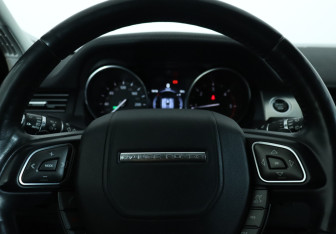 Подержанный автомобиль Land Rover Range Rover Evoque 2017 года (17 фото)