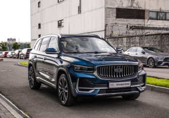 Подержанный автомобиль Geely Monjaro 2024 года (5 фото)