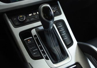 Подержанный автомобиль Geely Atlas 2019 года (15 фото)