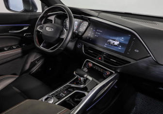 Подержанный автомобиль Geely Tugella 2023 года (9 фото)