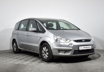 Подержанный автомобиль Ford S-MAX 2007 года (3 фото)