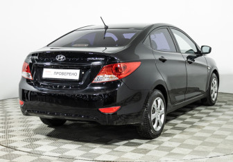 Подержанный автомобиль Hyundai Solaris Sedan 2012 года (5 фото)