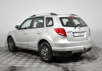 Подержанный автомобиль Haima 7 2013 года (7 фото)