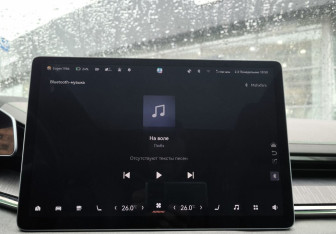 Подержанный автомобиль Zeekr 001 2023 года (22 фото)