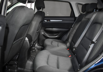 Подержанный автомобиль Mazda CX-5 2021 года (13 фото)