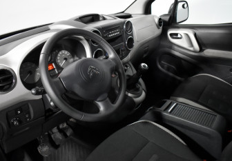 Подержанный автомобиль Citroen Berlingo 2013 года (9 фото)