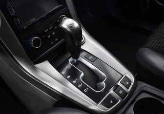 Подержанный автомобиль Chevrolet Captiva 2012 года (11 фото)